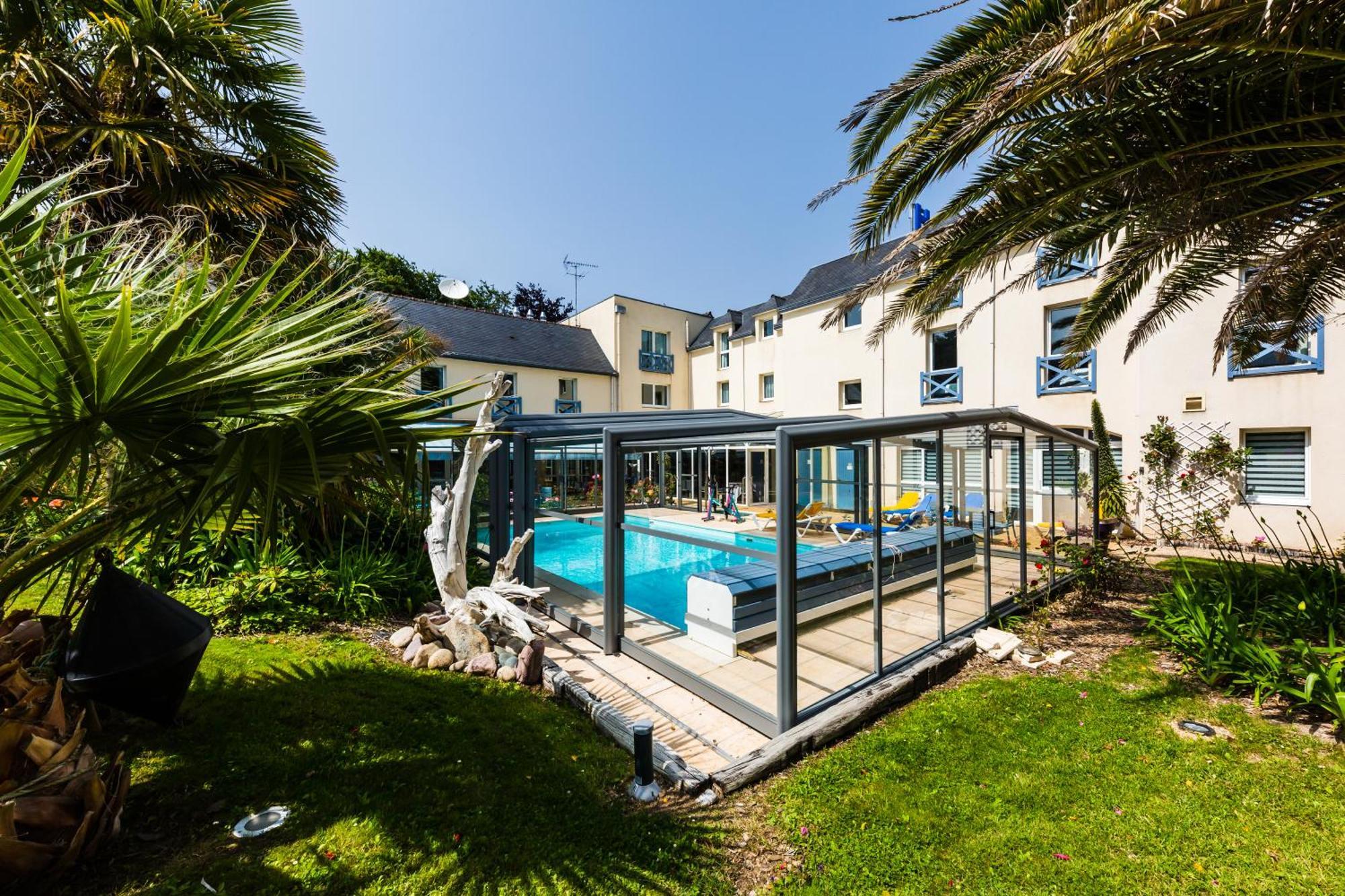 Hotel Aigue Marine Treguier Exterior photo
